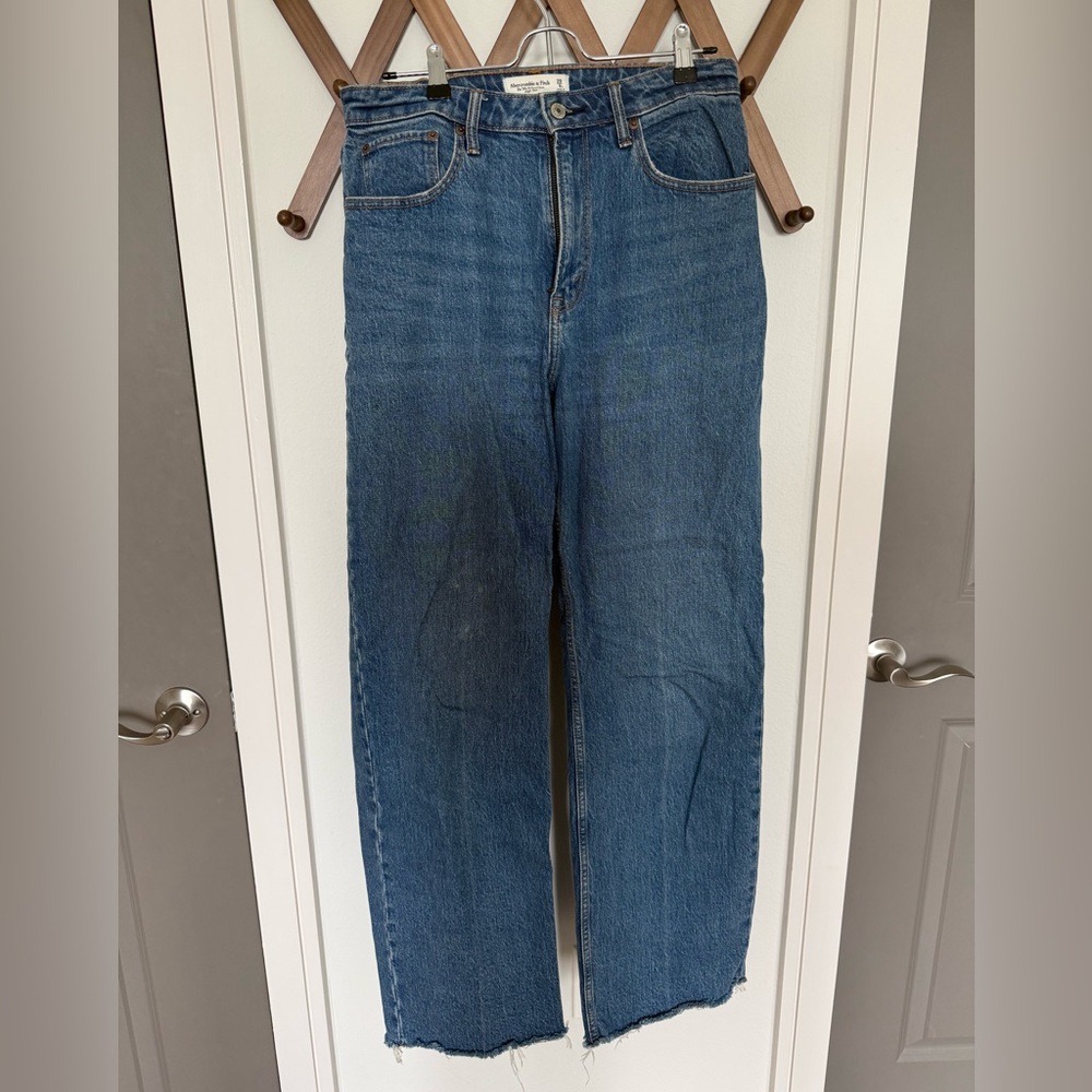 Abercrombie & Fitch The 90s Relaxed Jean High Rise in 29/8R